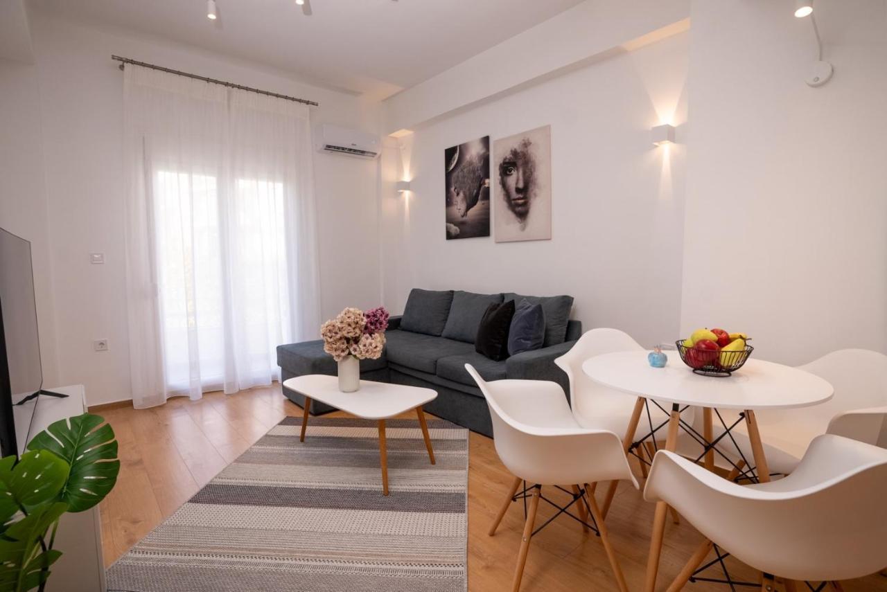 Lovely Apartment In The Heart Of Thessaloniki Center Buitenkant foto